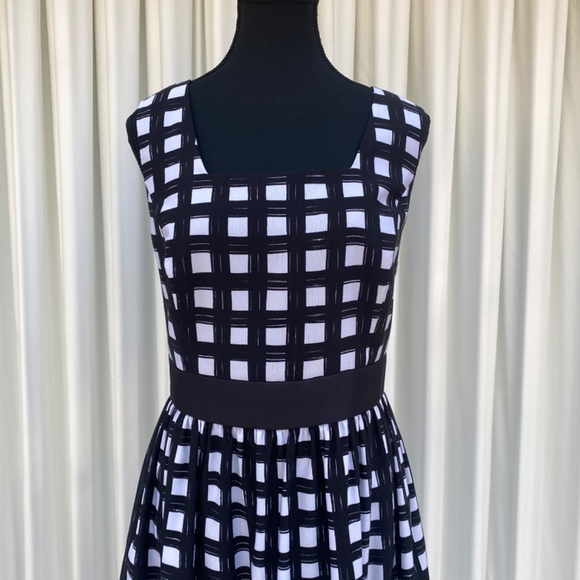 Sleeveless Fit & Flare Dress - Picture 3 of 8